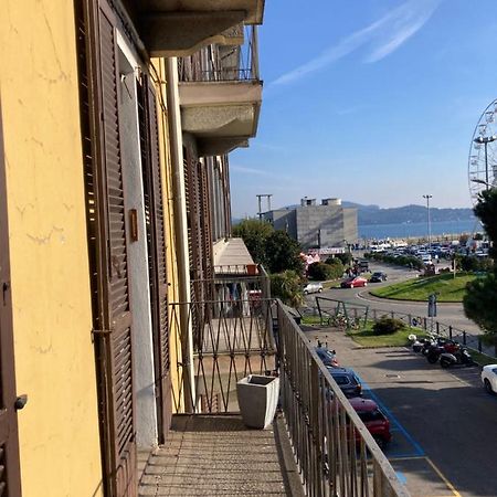 Casa vacanza sole lago… Intra Exterior foto